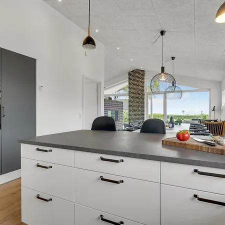 4 Bedroom Cozy In Rudkobing