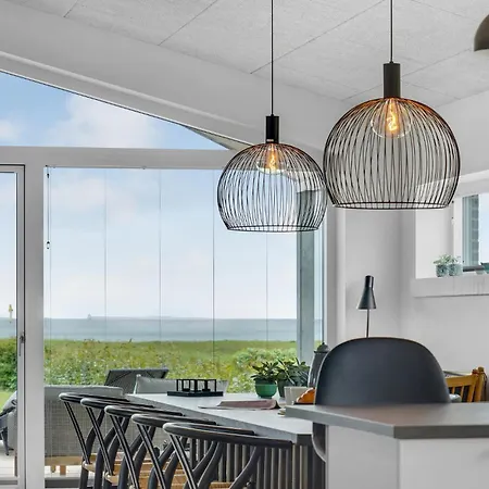 4 Bedroom Cozy In Rudkobing Сasa de vacaciones *